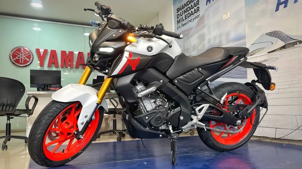 Yamaha MT-15 V2 Finance Plan, Yamaha MT-15 V2 EMI Plan, Yamaha MT-15 V2 Features, Yamaha MT-15 V2 Engine, Yamaha MT-15 V2 Mileage, Yamaha MT-15 V2 Price in India, Yamaha MT-15 V2 New Year Offer, Yamaha MT-15 V2 Specifications, Yamaha MT-15 V2 Top Model Price, Automobile News in Hindi, यामाहा, यामाहा MT-15 V2,